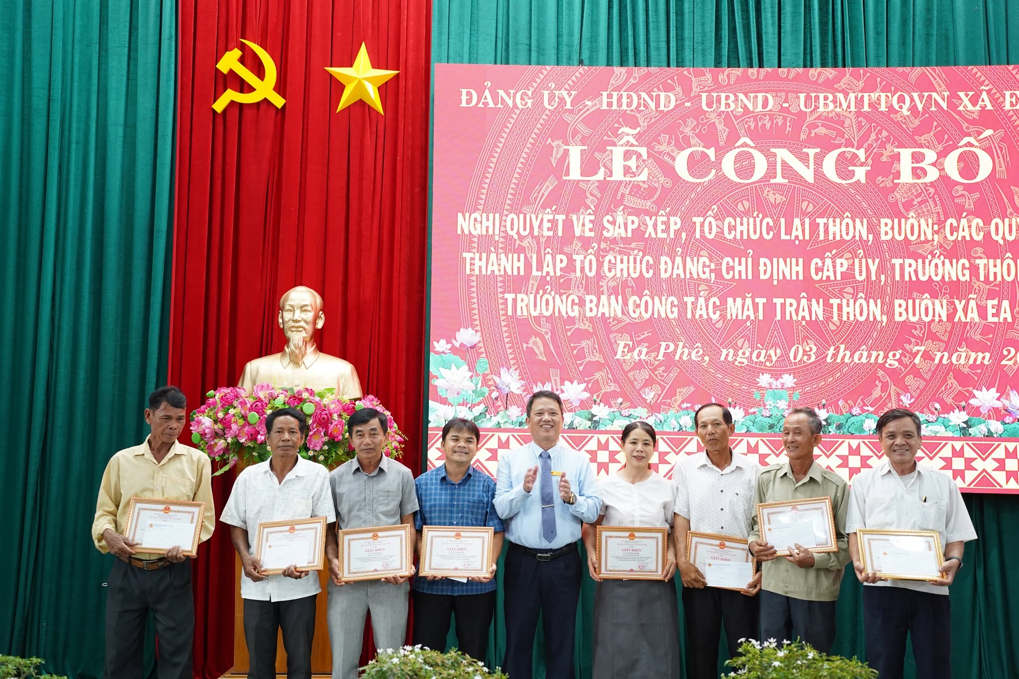 le-cong-bo-8